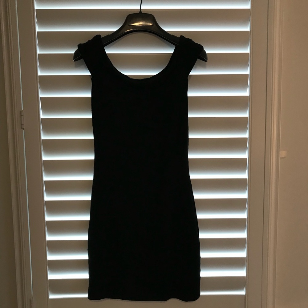 Avec body con size small sleeveless dress